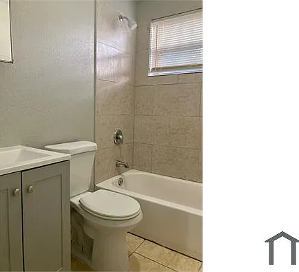 1270 NW 9th St #1E — Photo 5