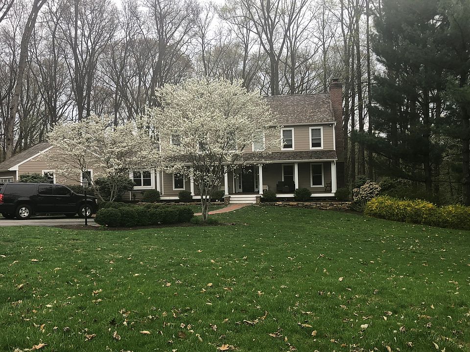 1st image of 711 Haldane Dr