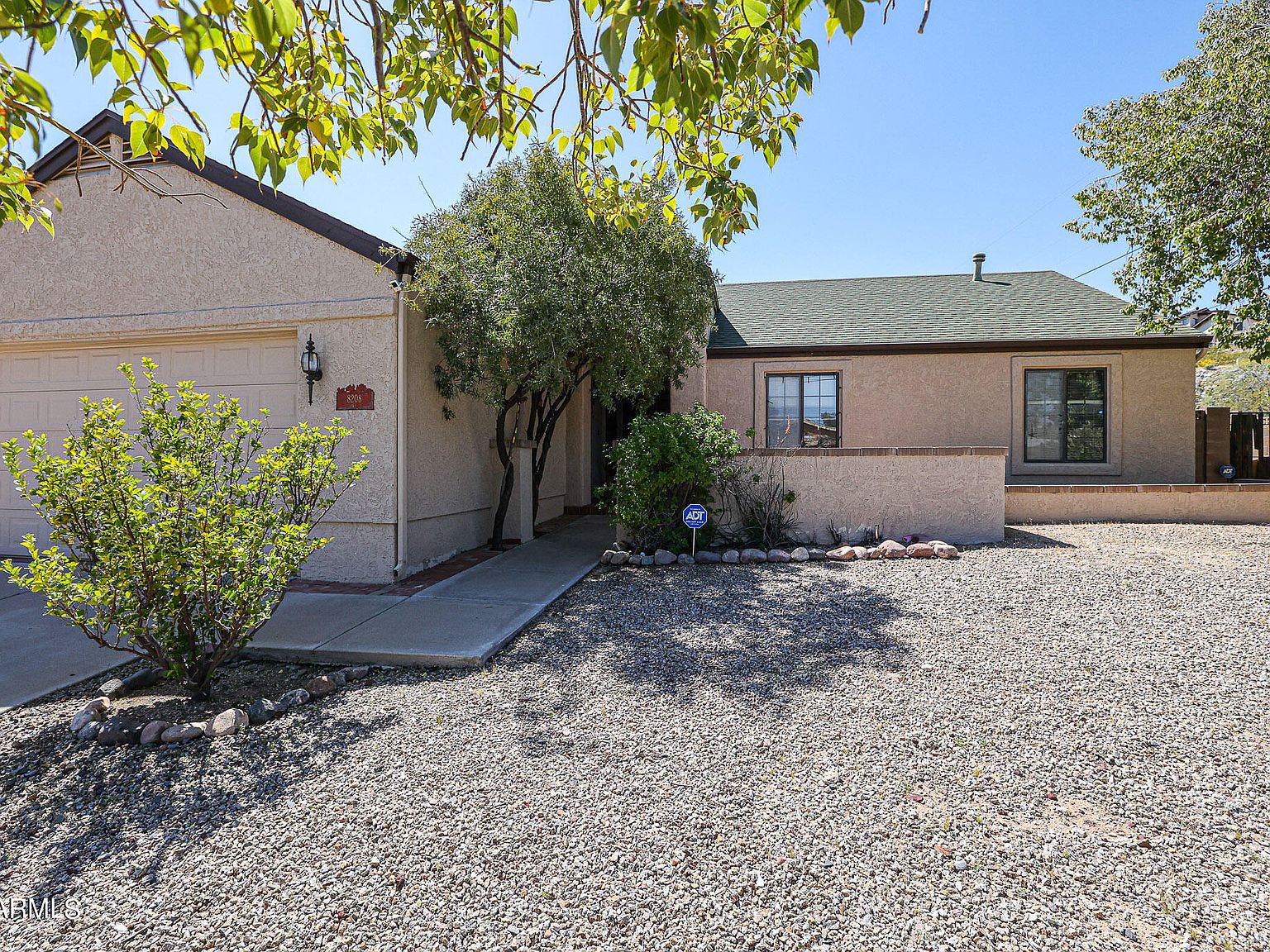 91699f24673d8447e73e2b7c64e980