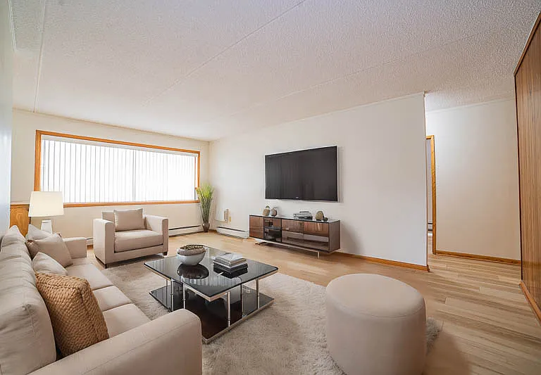 55 Angus Rd — Photo 10