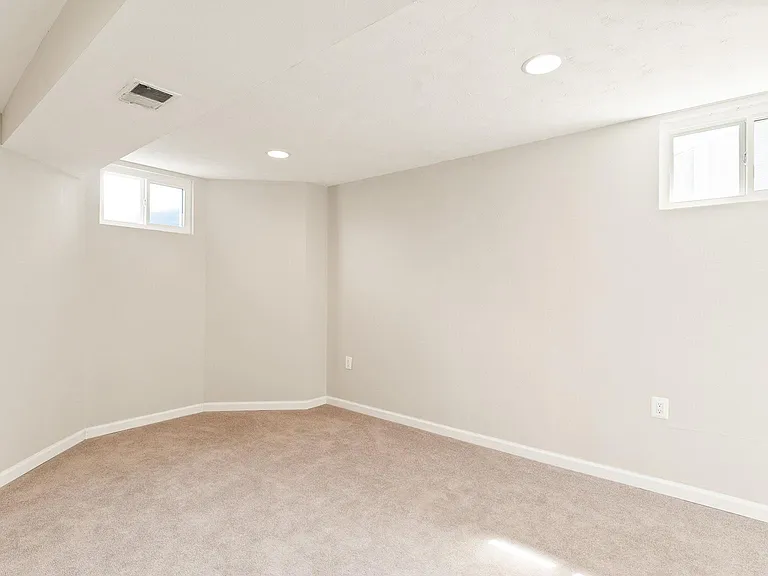 12168 Springwoods Dr — Photo 29