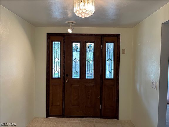 3rd image of 272 Laurel Hills Dr