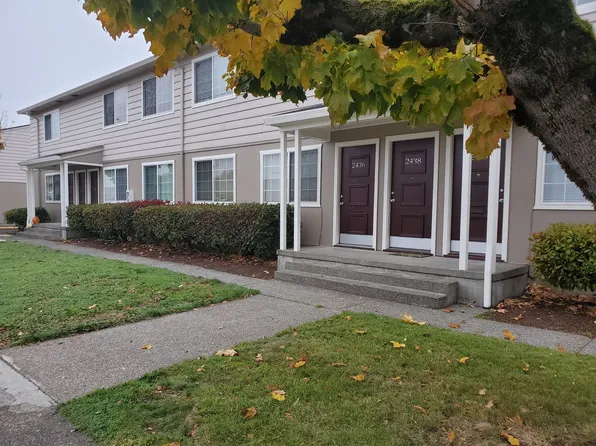 C2402 - Maple Court Apartments