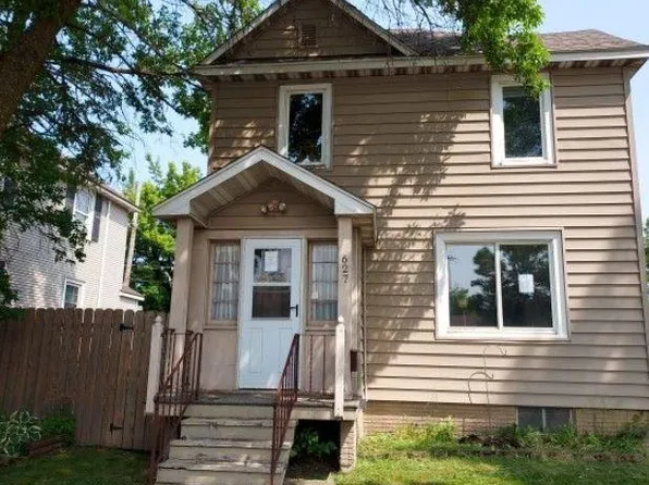 627 13th St S, Virginia, MN 55792