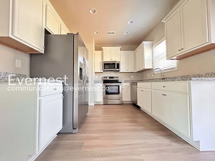 106 Culver St — Photo 2