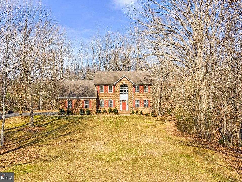 1st image of 22835 Avenmar Dr