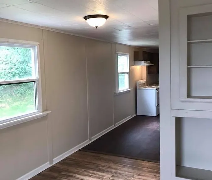 4814 Lougean Ave — Photo 2