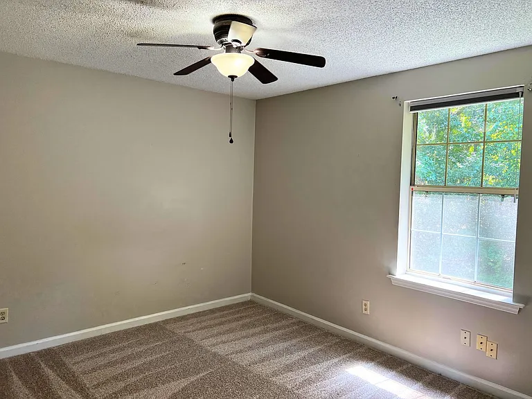 410 Admirals Walk Dr — Photo 11