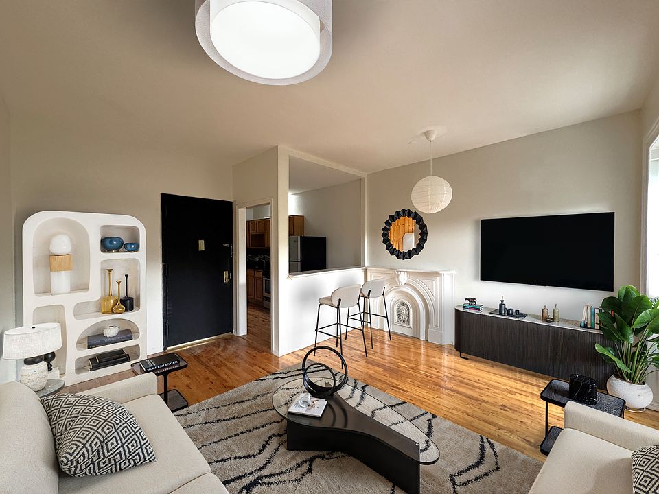 1st image of 224 Cumberland St APT 3