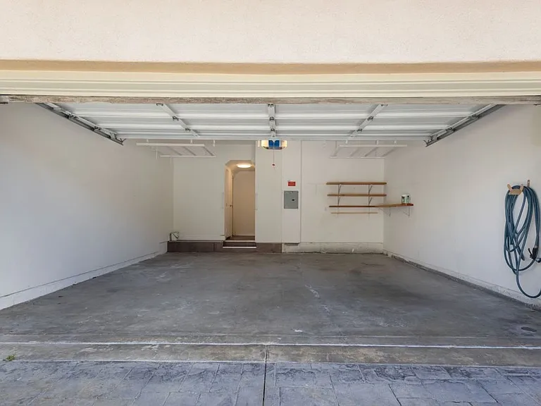 97 Shorebreaker Dr — Photo 33