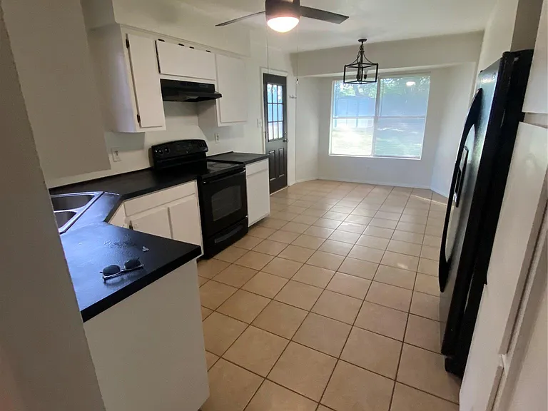 1508 No Mor Cv — Photo 7