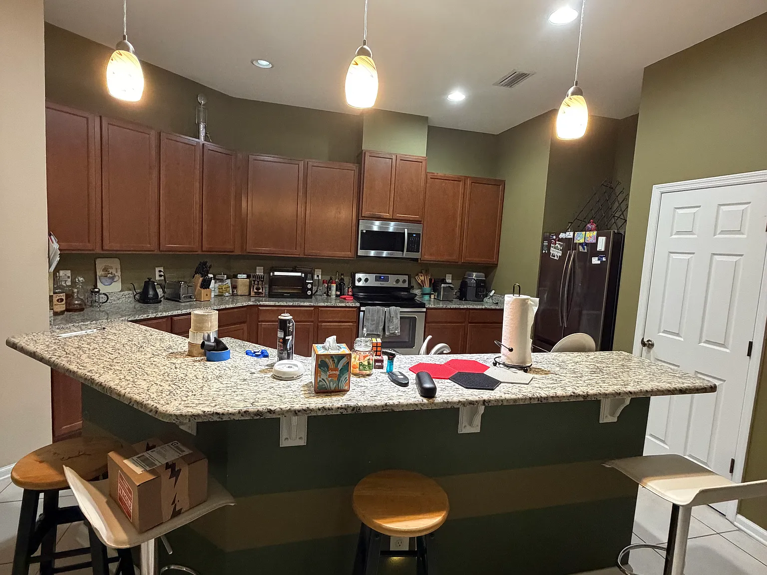 1 bed, 2003 sqft, $1,100 — Photo 3