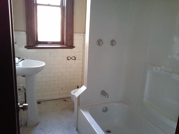 Small bathroom 