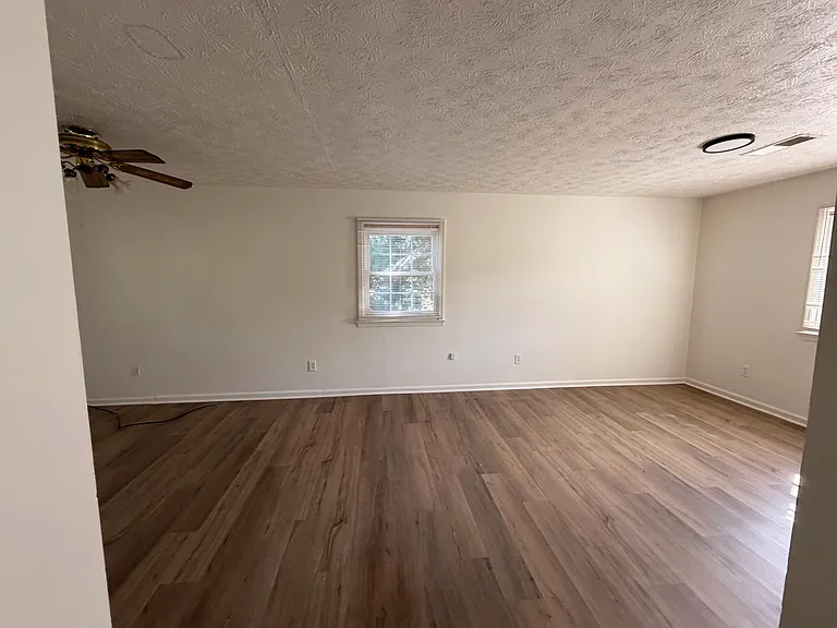 116 Kingston Acres — Photo 10