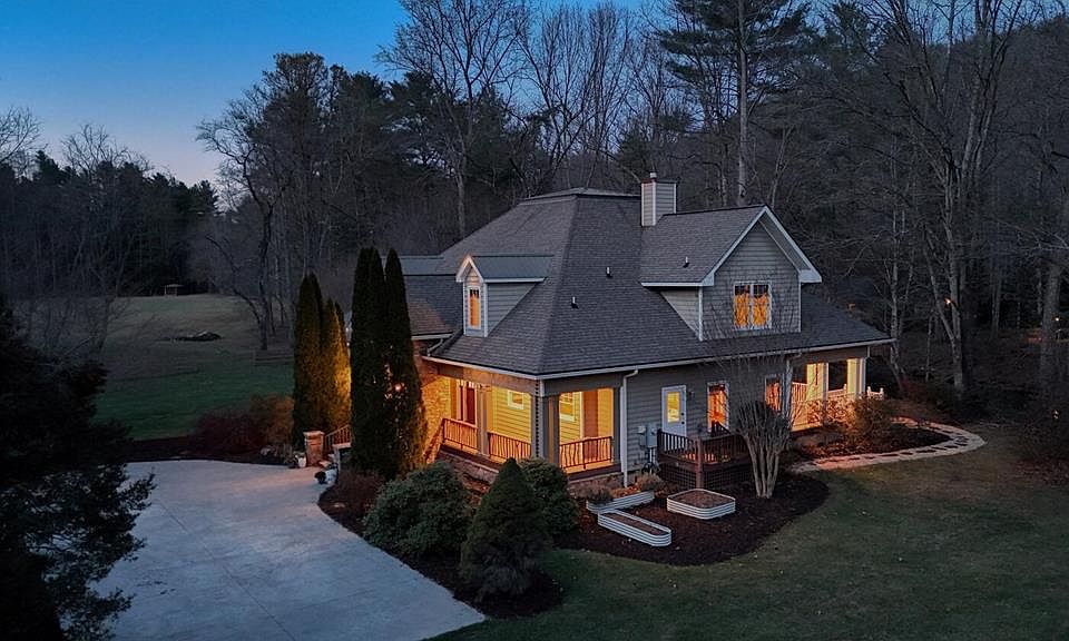 1st image of 1949 Big Pine Dr