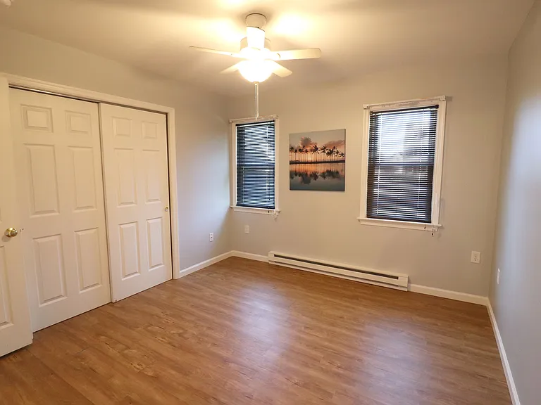 731 Oak St — Photo 8