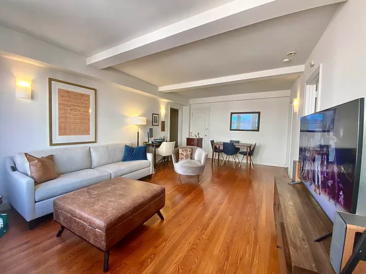 Rented by Bond New York | media 4