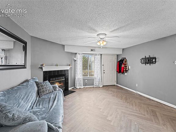 5th image of 4323 Hawks Lookout Ln
