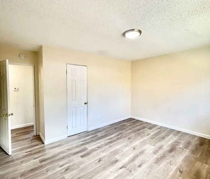 3115 N High St — Photo 11