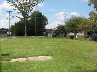 101 N 12th St, Herrin, IL 62948