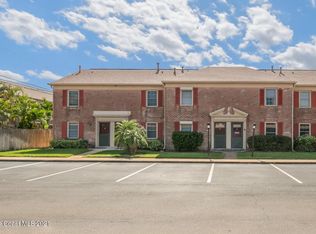915 N Colonial Ct #27, Indian Harbour Beach, FL 32937