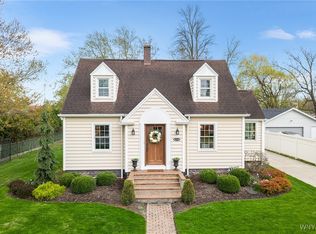 211 Allendale Rd, West Seneca, NY 14224