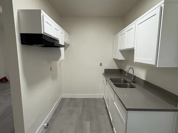 822 E 20th St, Long Beach, CA