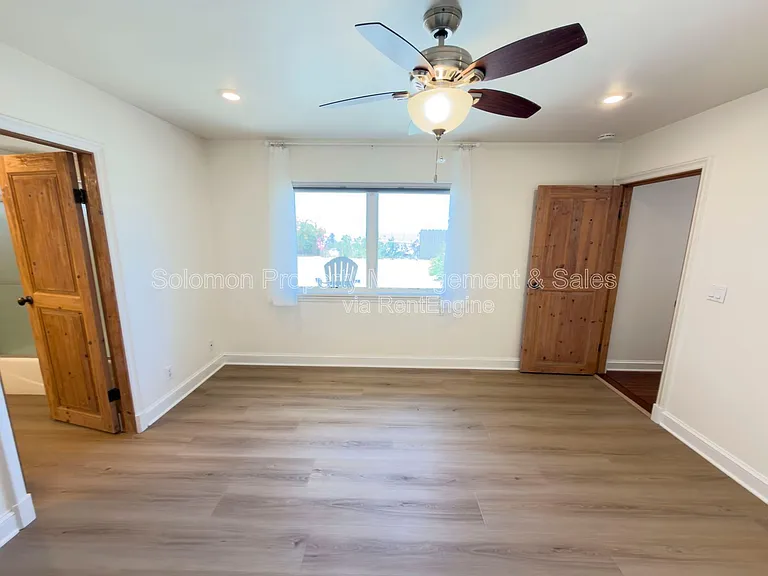2354 Oxford Ave #A — Photo 10