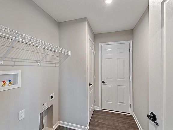 4th image of 2532 Elyria Ct #16-203