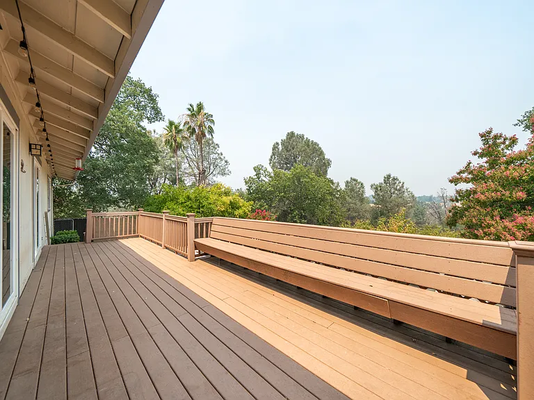 2535 Ruby Ct — Photo 10