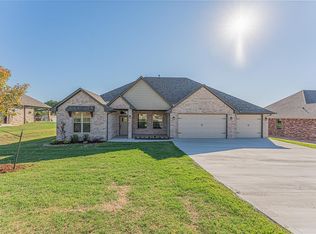 791 Ole Rock Creek Rd, Tuttle, OK 73089