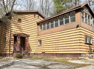 1599 C And O Dam Rd, Daniels, WV 25832