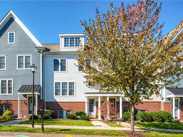 204 Venango Trl, Mars, PA 16046