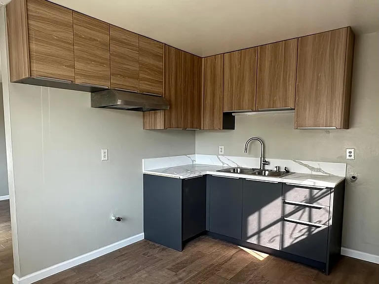 1801 Puente Ave #3 — Photo 11