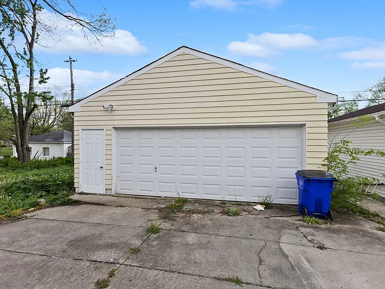 2635 Woodstock Rd — Photo 36
