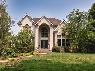 1409 Oak St, Oakmont, PA 15139