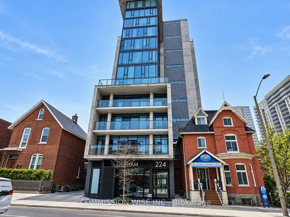224 Lyon St N #204, Ottawa, ON K1R 0C1