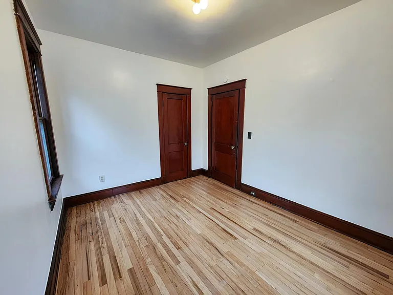 5 Carle Ave #2 — Photo 18