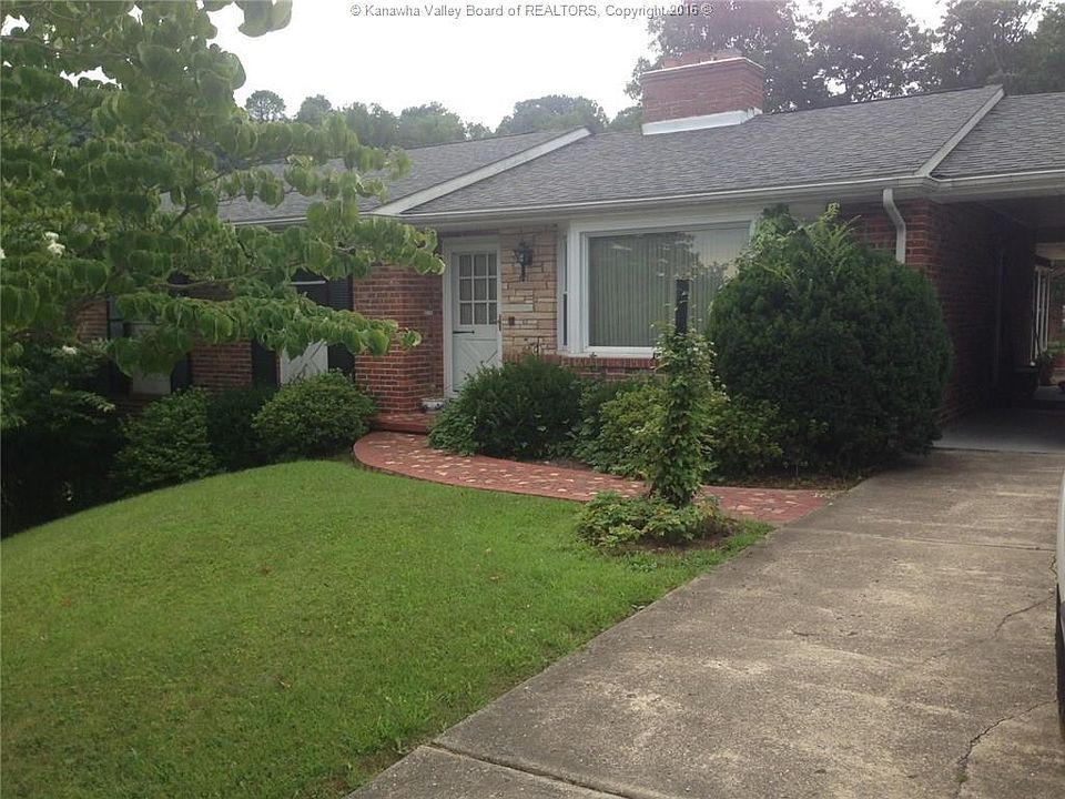 1st image of 2521 Larwood Dr