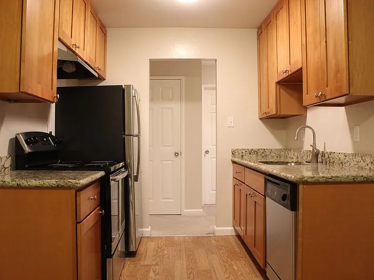 2x2 Kitchen 2x2 Kitchen