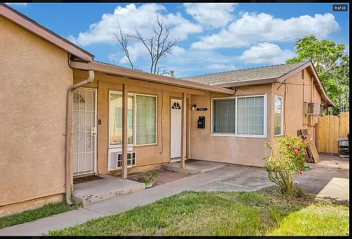 5813 48th Ave #5813 Photo 1