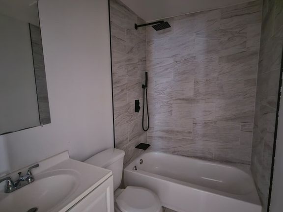 4th image of 9611 Laneyvale Ave