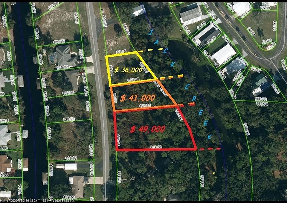 1st image of Peachtree Dr