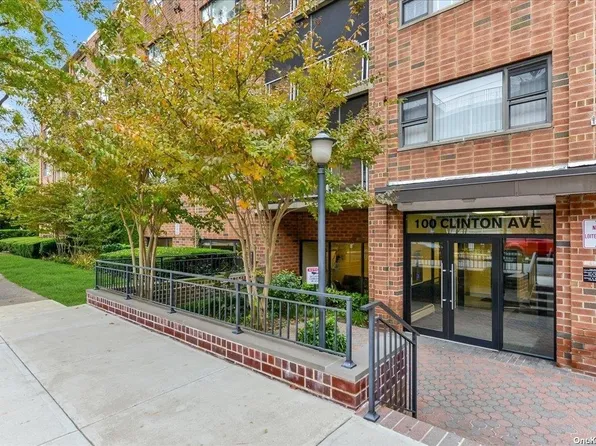100 Clinton Avenue #1F, Mineola, NY 11501