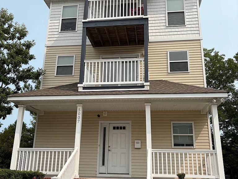 5007 Killam Ave #2B — Photo 1