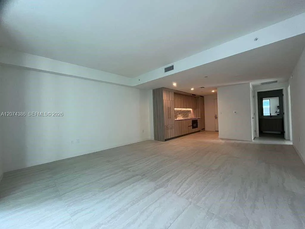 Brickell Point — Photo 4