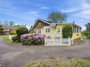 7601 Idylwood Rd, Falls Church, VA 22043