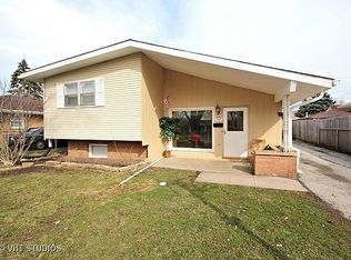 2329 Linden Ave, Waukegan, IL 60087