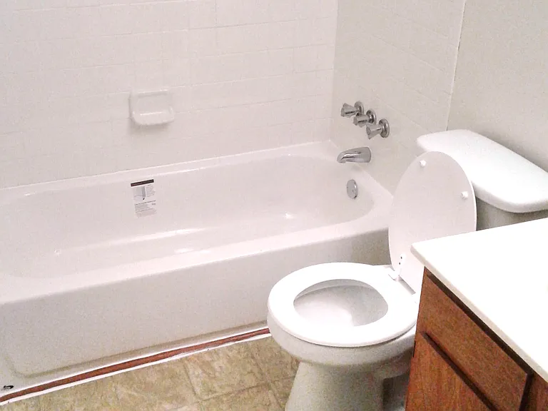 1554 Greene Lake Dr — Photo 9