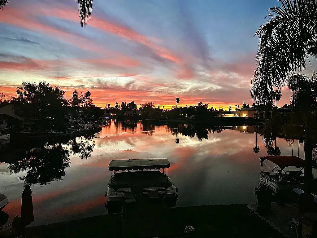 4 bed, 2068 sqft, $7,450 — Photo 4